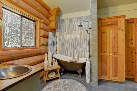 1300 W Evans Creek Road Rogue River OR 97537
