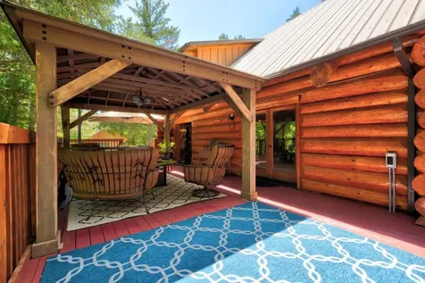 1300 W Evans Creek Road Rogue River OR 97537