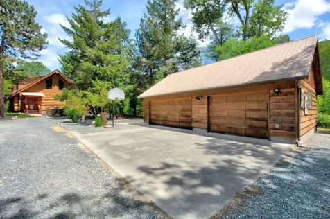 1300 W Evans Creek Road Rogue River OR 97537