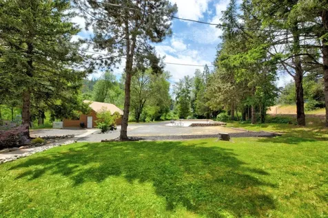 1300 W Evans Creek Road Rogue River OR 97537
