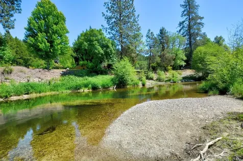 1300 W Evans Creek Road Rogue River OR 97537