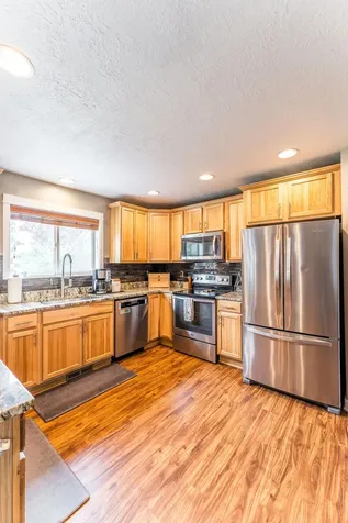 1270 NW Spruce Avenue Redmond OR 97756