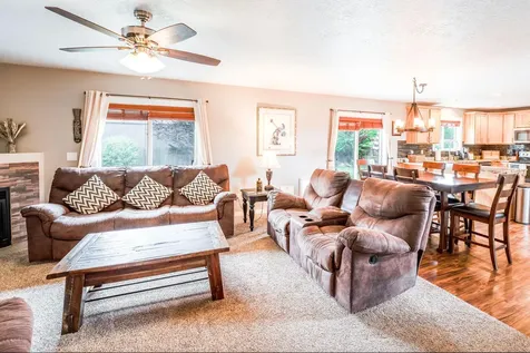 1270 NW Spruce Avenue Redmond OR 97756