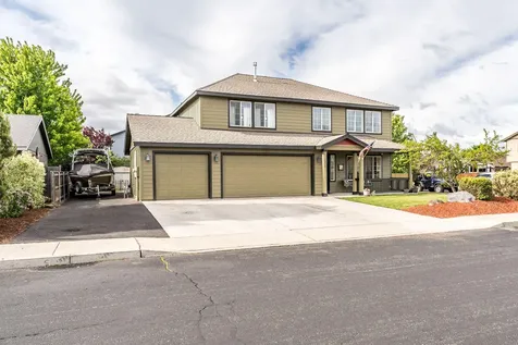 1270 NW Spruce Avenue Redmond OR 97756