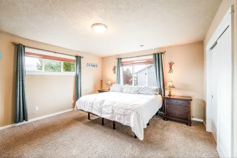 1270 NW Spruce Avenue Redmond OR 97756