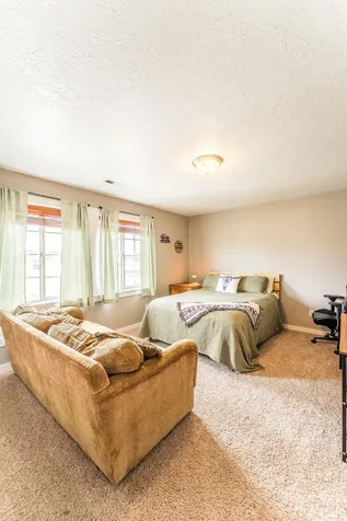 1270 NW Spruce Avenue Redmond OR 97756