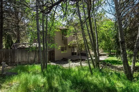 1028 SE Banewood Court Bend OR 97702