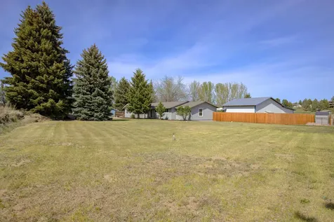3698 NW Helmholtz Way Redmond OR 97756