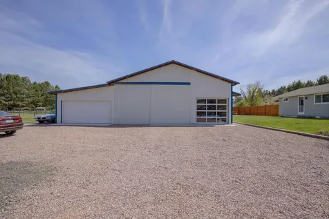 3698 NW Helmholtz Way Redmond OR 97756