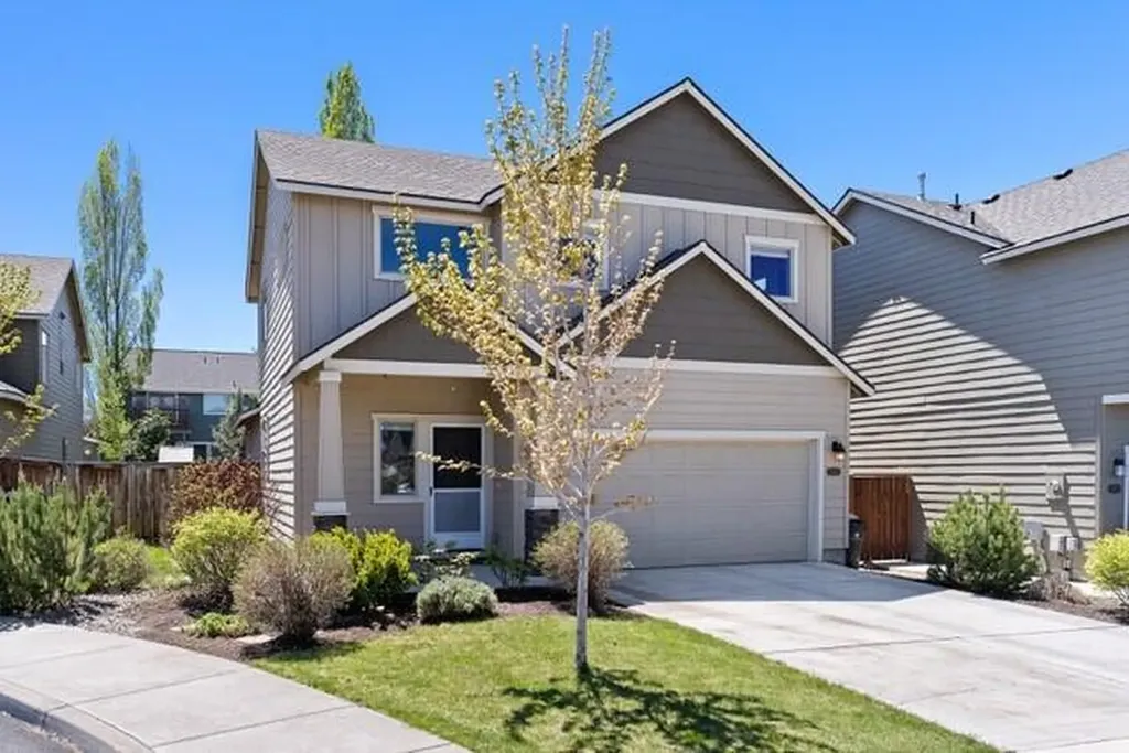21191 SE Kayla Court Bend OR 97702