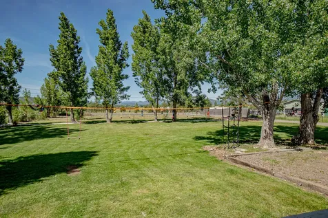 444 E Dutton Road Eagle Point OR 97524