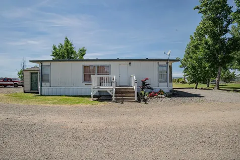444 E Dutton Road Eagle Point OR 97524