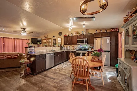 444 E Dutton Road Eagle Point OR 97524