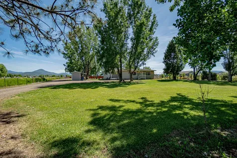 444 E Dutton Road Eagle Point OR 97524
