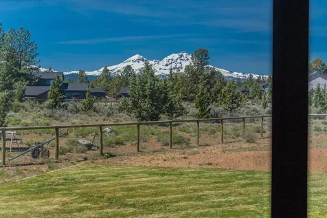 66549 Ponderosa Loop Bend OR 97703