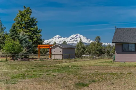 66549 Ponderosa Loop Bend OR 97703