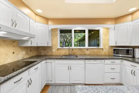 310 El Camino Way Grants Pass OR 97526