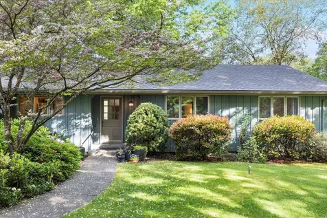 310 El Camino Way Grants Pass OR 97526