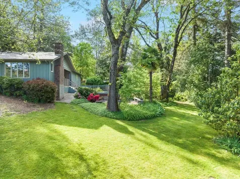 310 El Camino Way Grants Pass OR 97526