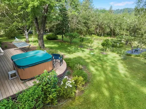 310 El Camino Way Grants Pass OR 97526