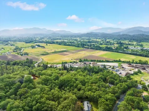 310 El Camino Way Grants Pass OR 97526