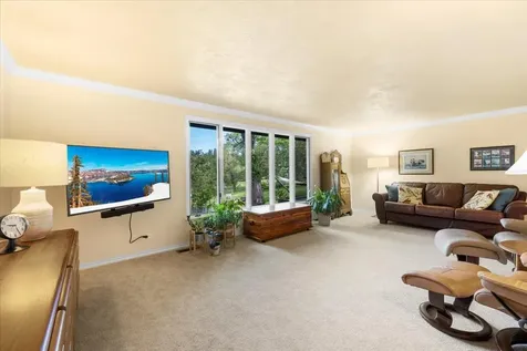 310 El Camino Way Grants Pass OR 97526