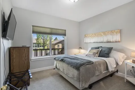 20627 Jayhawk Lane Bend OR 97702