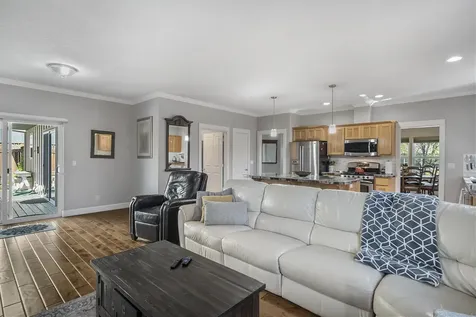 20627 Jayhawk Lane Bend OR 97702