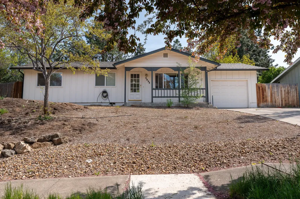 1231 NE Viking Avenue Bend OR 97701