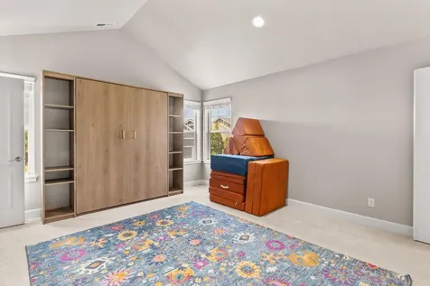 20753 Kilbourne Loop Bend OR 97701