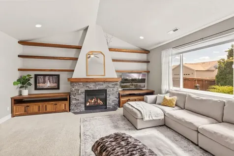 20753 Kilbourne Loop Bend OR 97701