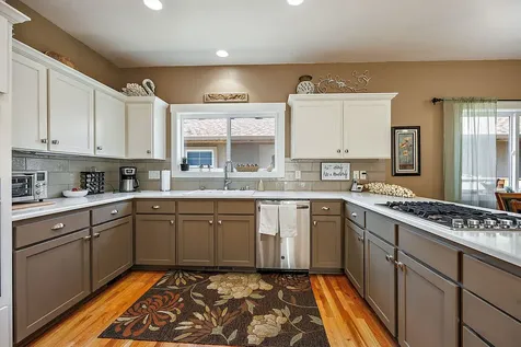 1229 Quail Hollow Drive Medford OR 97504