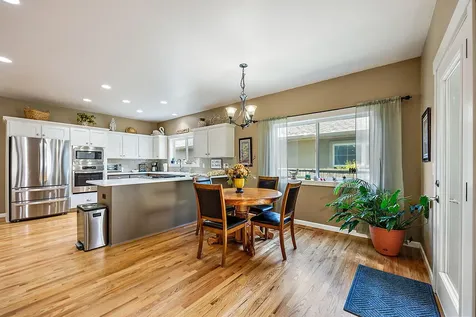 1229 Quail Hollow Drive Medford OR 97504