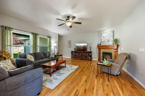 1229 Quail Hollow Drive Medford OR 97504