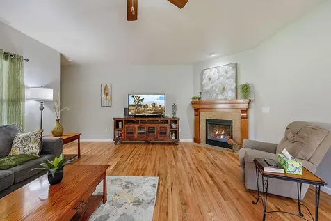 1229 Quail Hollow Drive Medford OR 97504