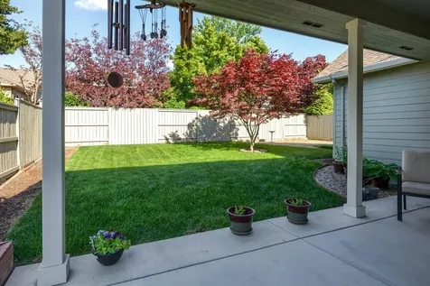 1229 Quail Hollow Drive Medford OR 97504