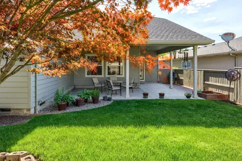 1229 Quail Hollow Drive Medford OR 97504