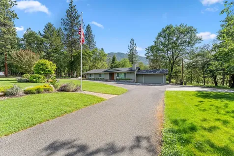 1695 Soldier Creek Road Grants Pass OR 97526