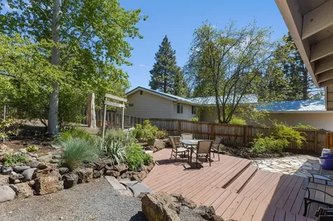 2880 NE Lotno Drive Bend OR 97701