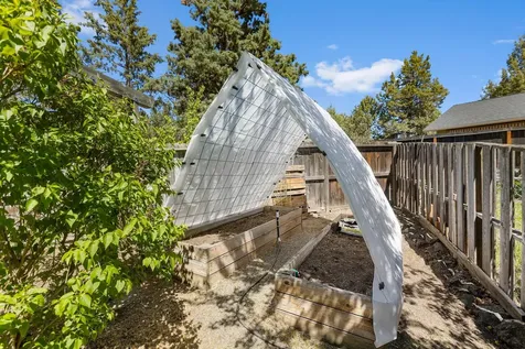 2880 NE Lotno Drive Bend OR 97701