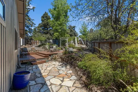 2880 NE Lotno Drive Bend OR 97701
