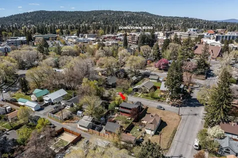 315 NW Hunter Place Bend OR 97703