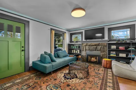 315 NW Hunter Place Bend OR 97703