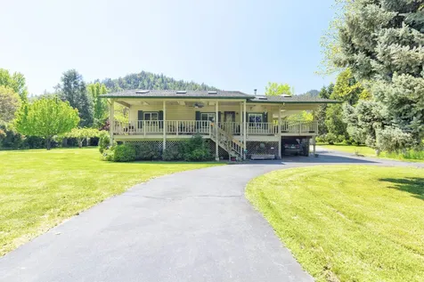 4415 Rogue River Highway Gold Hill OR 97525