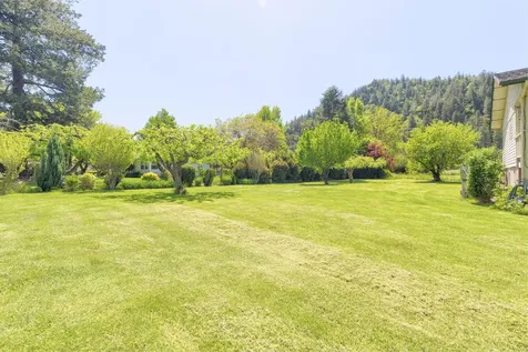 4415 Rogue River Highway Gold Hill OR 97525