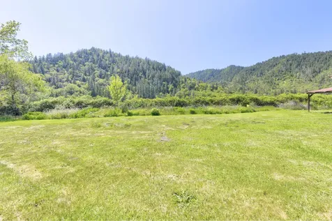 4415 Rogue River Highway Gold Hill OR 97525