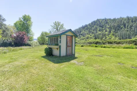 4415 Rogue River Highway Gold Hill OR 97525