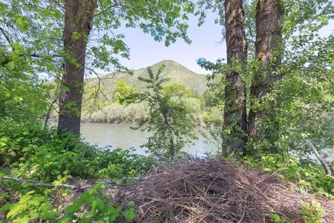 4415 Rogue River Highway Gold Hill OR 97525