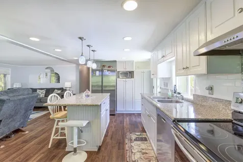 4415 Rogue River Highway Gold Hill OR 97525