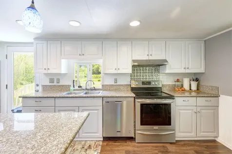 4415 Rogue River Highway Gold Hill OR 97525